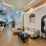 Miete eines Hauses mit 3 Schlafzimmern im Stadtteil Thanh Khe, Da Nang, Vietnam